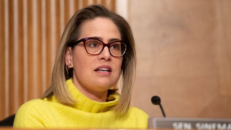 Comment la décision de Kyrsten Sinema rend la carte du Sénat démocrate plus serrée pour 2024