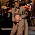 Keke Palmer révèle son baby bump dans le monologue d’ouverture de « Saturday Night Live »