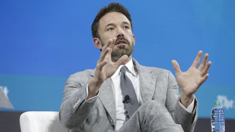 Ben Affleck dit que l’approche « à la chaîne » de Netflix pour réaliser des films de qualité est « un travail impossible »