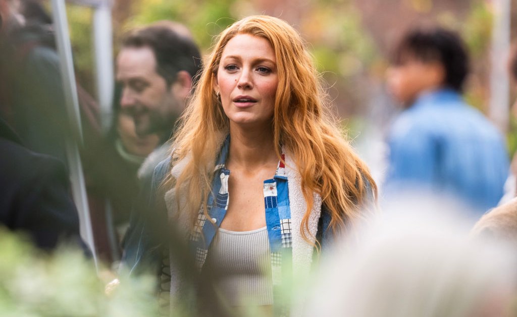 Décomposer les costumes « Ça se termine avec nous » de Blake Lively