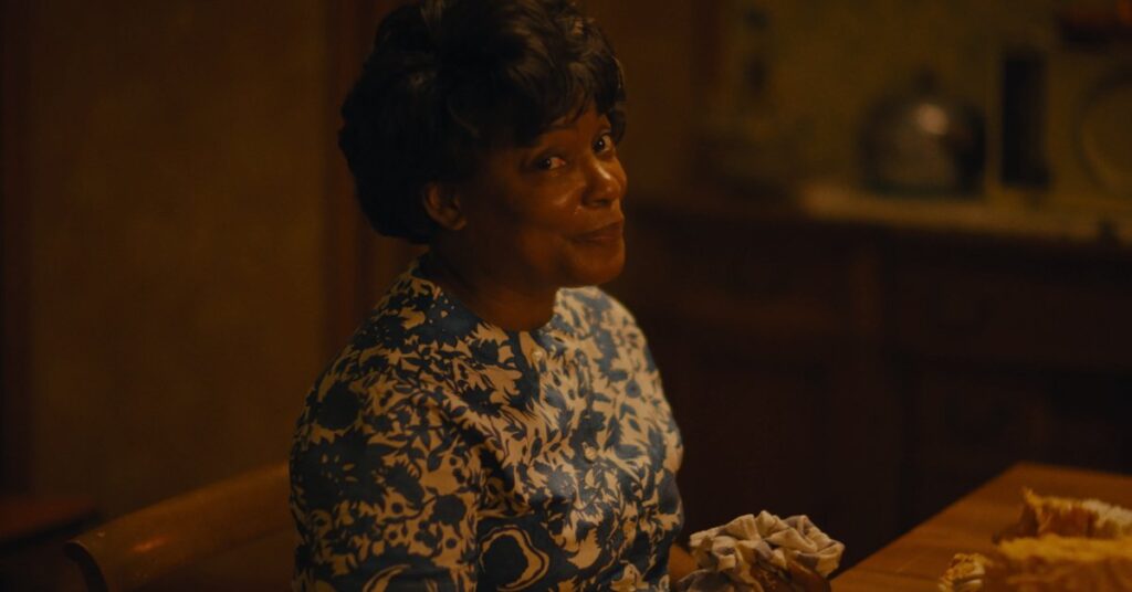 Aunjanue Ellis-Taylor brille dans l’abstrait « Nickel Boys »