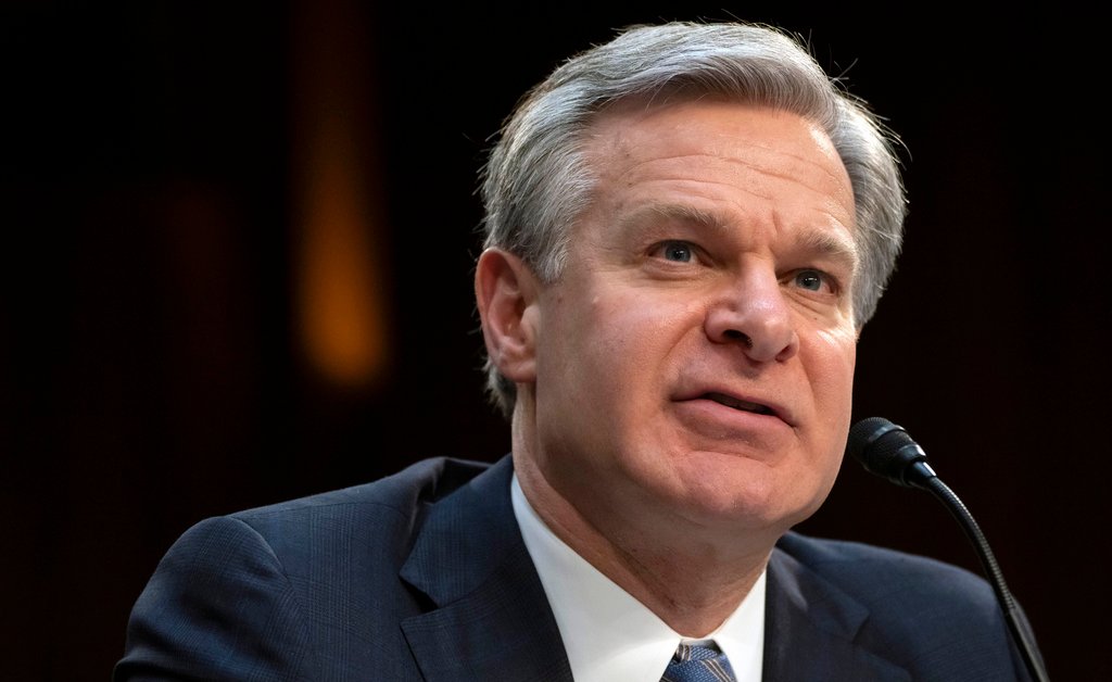 Le directeur du FBI, Wray, déclare qu’il démissionnera après le mandat de Biden