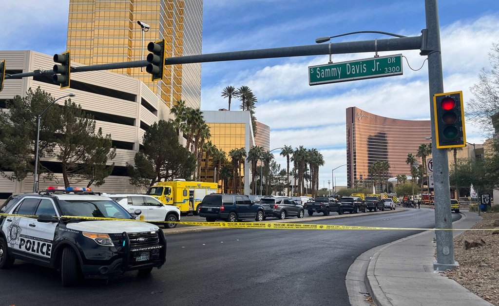 Un camion Tesla explose devant l’hôtel de Trump à Las Vegas